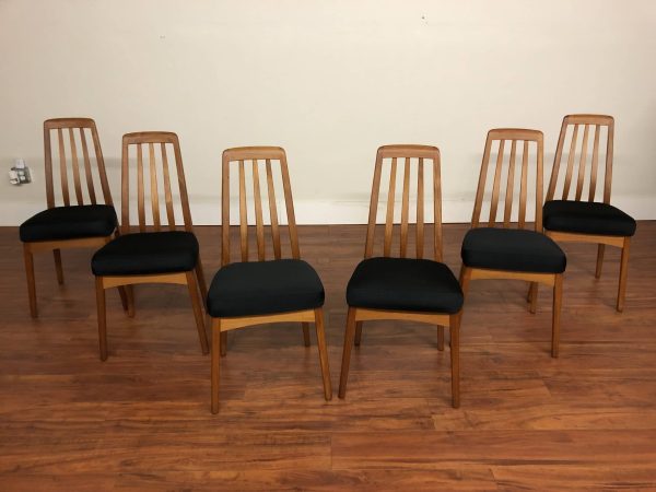 SOLD – Set of 6 Benny Linden Teak Dining Chairs