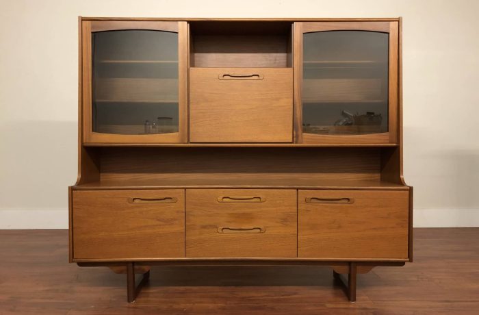 SOLD – Portwood Furniture Vintage Teak One-Piece Hutch